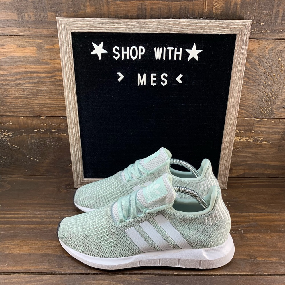 ADIDAS SWIFT RUN WOMENS SHOES - Picture 2 of 10